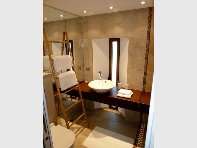 Une salle de bains aux couleurs cuivrées - Bastide Aix-en-Provence
