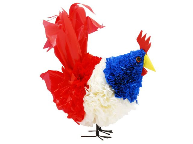 Un coq tricolore en plastique recyclé - bleu blanc rouge