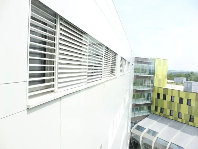 Sobre et élégant  - L'hôpital Robert Schuman à Metz et domotique