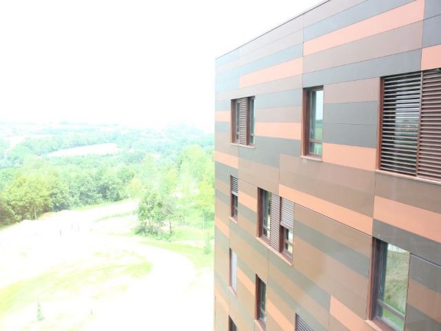 590 fenêtres et 90 brises-soleil - L'hôpital Robert Schuman à Metz et domotique