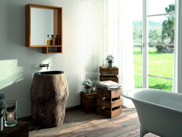 Une vasque en pierre pour une salle de bains rustique - Vasque