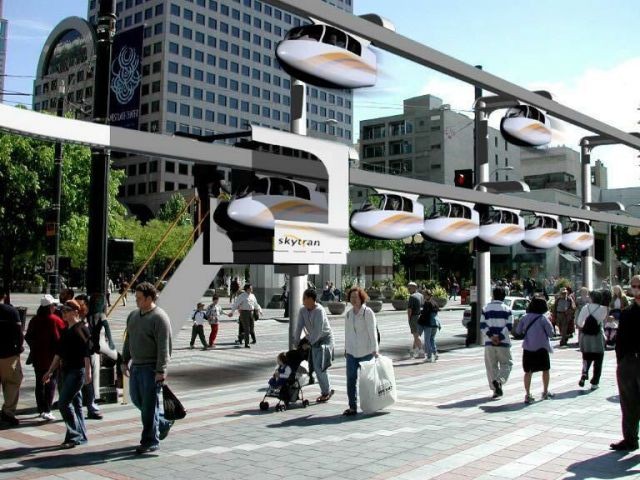 Les nacelles attendent leurs utilisateurs avant d'être introduites sur le réseau de monorail... - SkyTran