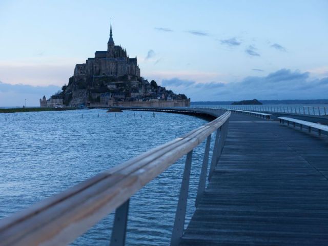 Le terre-plein, livré cet été  - Mont-Saint-Michel : le pont-passerelle prêt à l'ouvrage