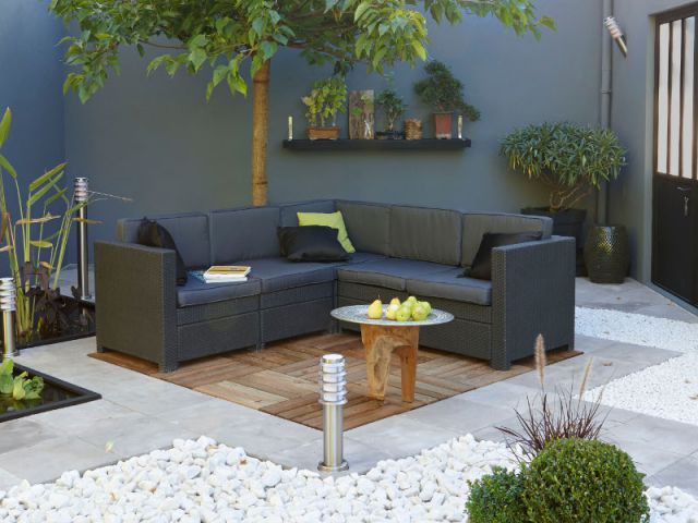 Un canapé d'angle parfait pour les petits espaces - Une sélection de mobilier d'extérieur