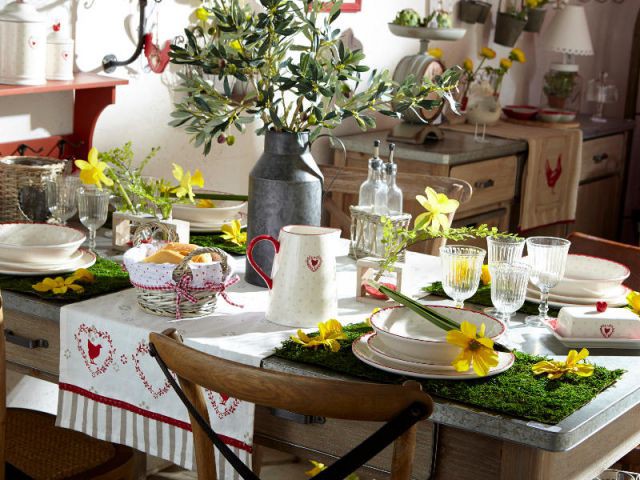 Une table d'été champêtre - Table d'été
