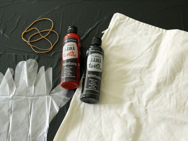 Réaliser un coussin beige et son coquelicot - Matériel et budget - Tutoriel tie and dye