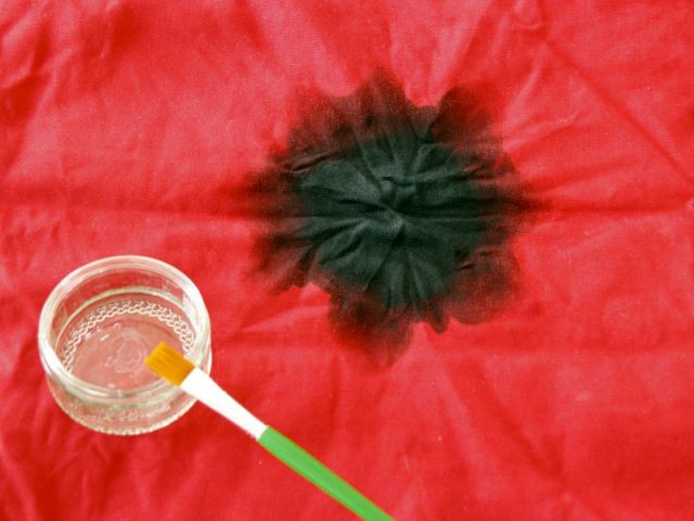 Ajouter de l'eau - Tutoriel tie and dye