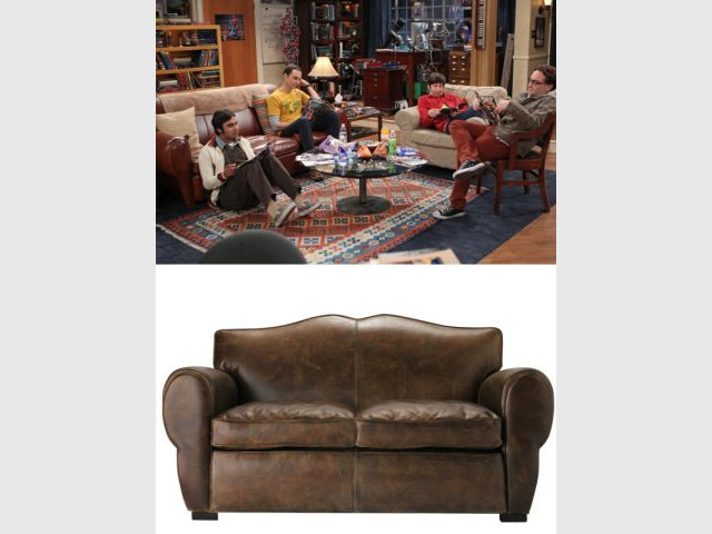 Un canapé vintage en cuir - Déco The Big Bang Theory