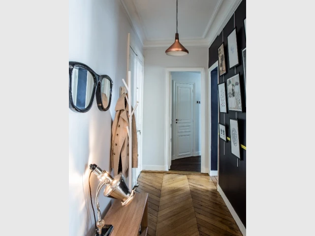 Une entrée qui donne le ton - Appartement Ticolas