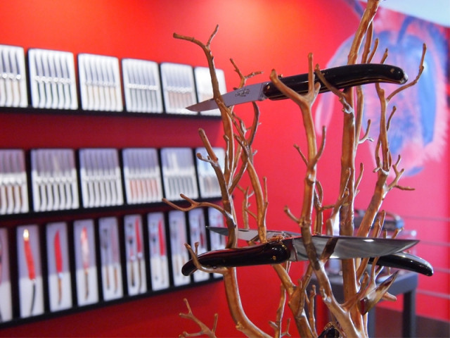 Des juxtapositions incongrues - Boutique La Forge Laguiole