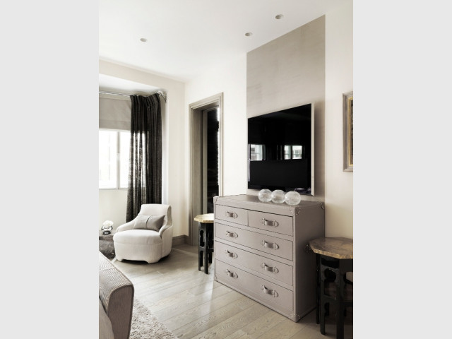 Lignes géométriques et couleurs neutres - The London Apartment by Kelly Hoppen