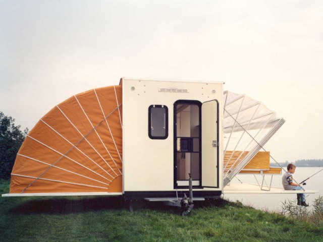 Prix du public du design néerlandais - Une caravane papillon présentée à l'exposition City Camping