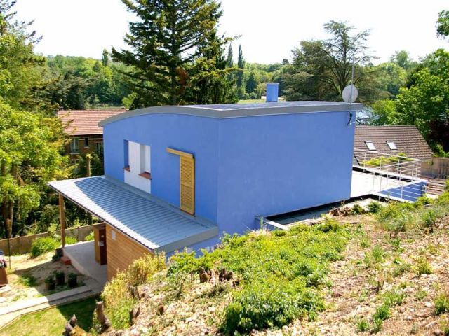 Une maison bleue respectueuse de son environnement  - Reportage maison HQE