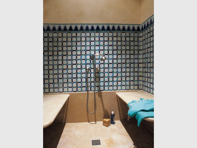 Un hammam dans la pure tradition marocaine - Salle de bains d'inspiration orientale