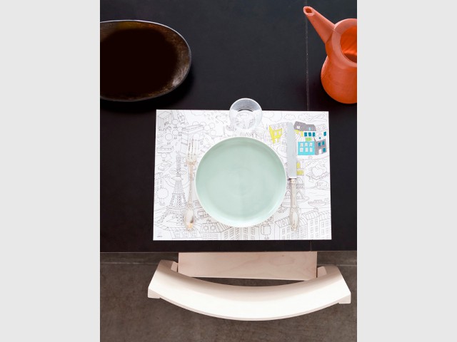 Un set de table à colorier pour égayer vos repas - La tendance coloriage déteint sur toute la maison