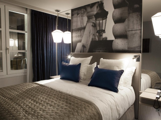 Une photographie zoomée en noir et blanc pour tête de lit - Hôtel La Lanterne - Paris
