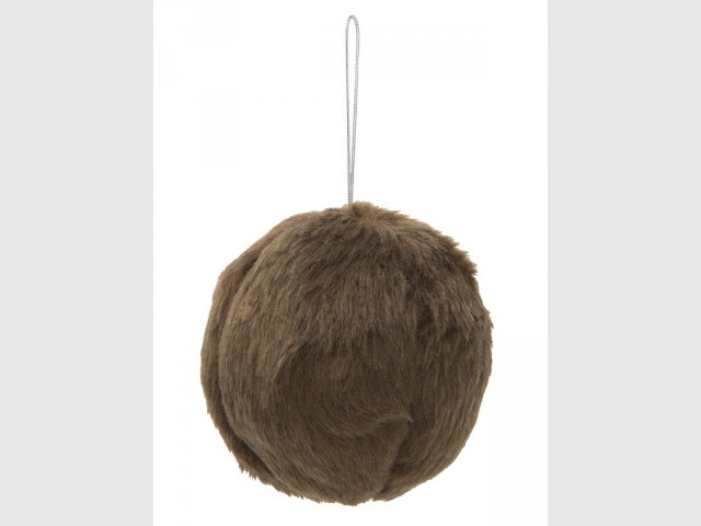 Une boule en fausse fourrure pour un Noël sauvage - Une déco de Noël décalée