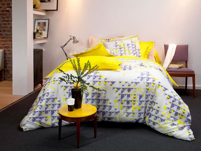 Du linge de lit jaune pour une chambre revigorée - Bien intégrer la tendance jaune soleil dans mon intérieur