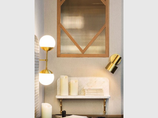 Une fenêtre dans la salle de bains pour plus de luminosité - Dix idées à copier sur l'Handsome Hôtel 