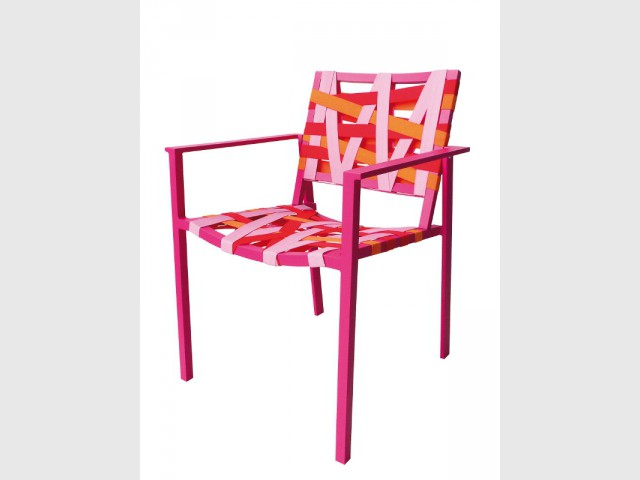 Une chaise tout en couleurs pour plus d'excentricité - Les designers et les marques outdoor