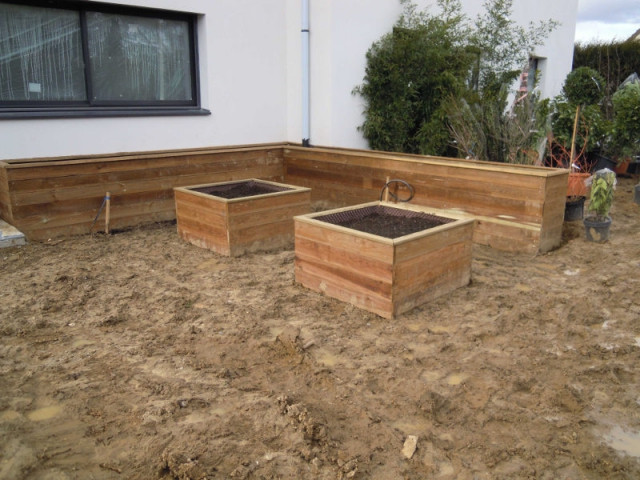 Des bacs potagers pour une terrasse écologique - Un jardin écologique aux nuances japonaises