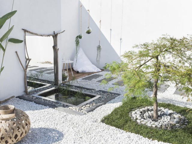 Un bassin à jeux de miroir pour un jardin zen - Un bassin esthétique pour mon jardin