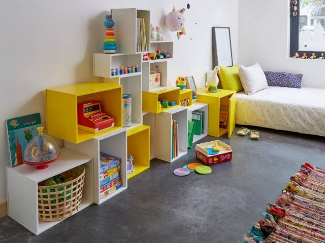 Des boîtes de rangement pour une chambre d'enfant