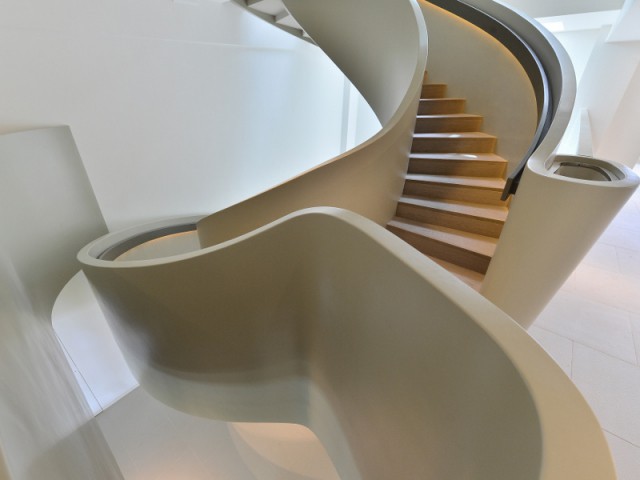 Ribbon House : Un escalier comme une connexion tout en légèreté entre les étages