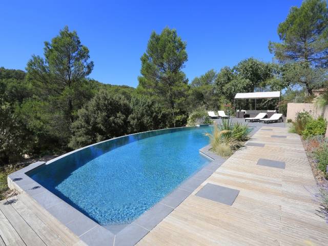 Catégorie Piscine familiale de forme libre - Trophée d'or - Trophées de la piscine et du spa 2016