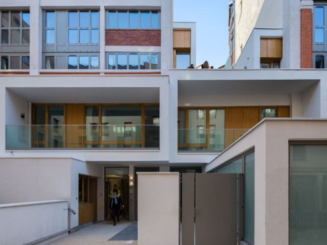 Reconversion d'un immeuble industriel en 85 logements sociaux dans le 18ème arrondissement de Paris Reconversion d'un immeuble industriel en 85 logements sociaux dans le 18ème arrondissement de Paris