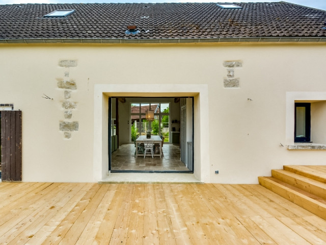 Une terrasse en lames de bois