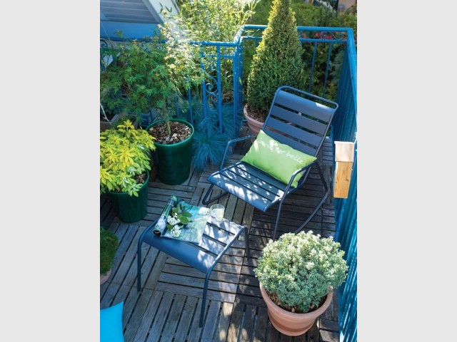 Des plantes en pots pour un balcon 100% green