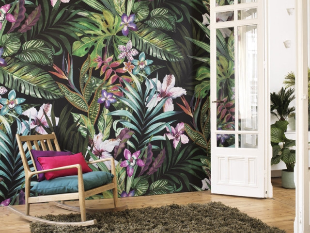 Tropical rainforest wall décor