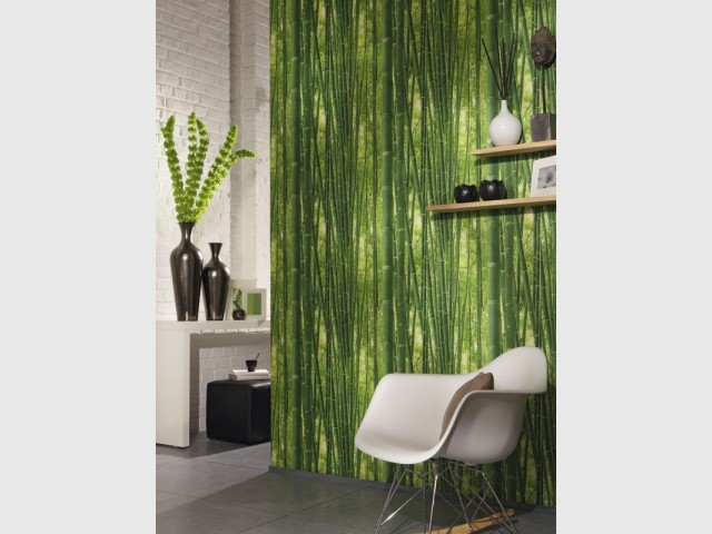 Un papier peint façon forêt de bambou pour un intérieur qui voyage 
