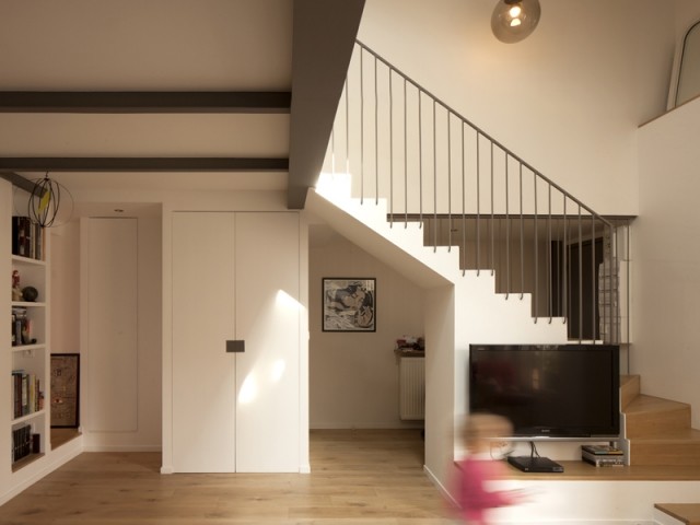 Une entrée transformée avec un meuble escalier 
