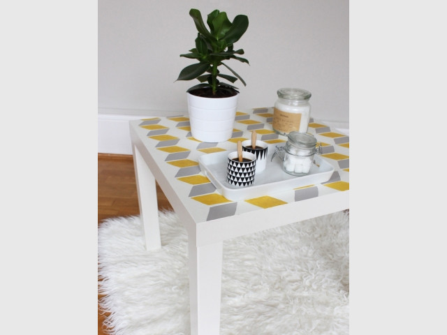 Relooker une petite table basse