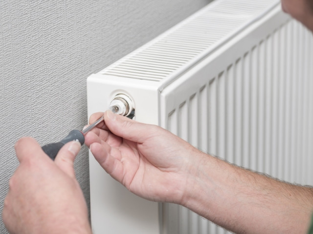 Comment purger un radiateur - Méthode facile pour purger vos radiateurs 