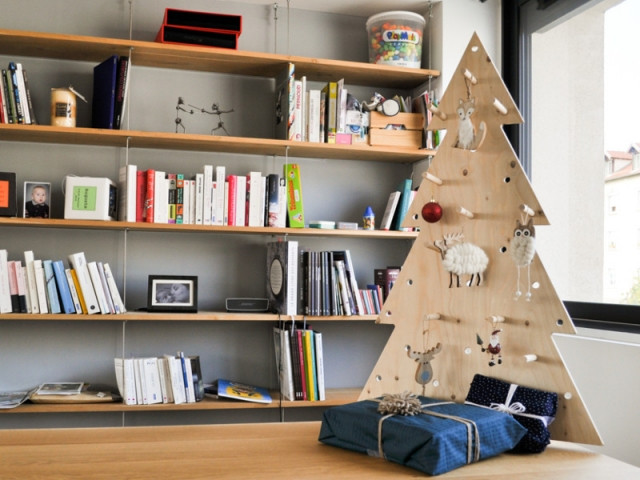 Le Branché, sapin en bois, à partir de 40 € sur Ulule Le Branché, sapin en bois, à partir de 40 € sur Ulule