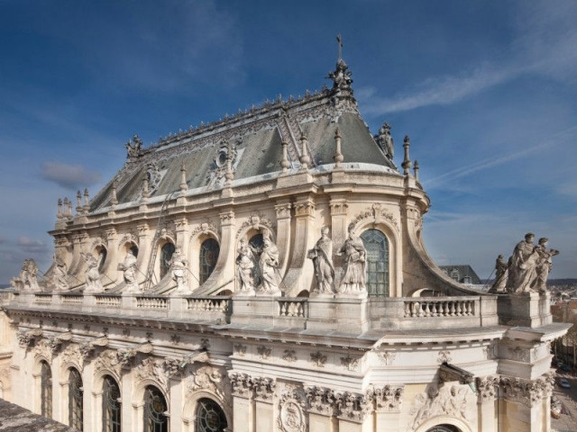 Extérieur de la chapelle royale avant restauration Extérieur de la chapelle royale avant restauration