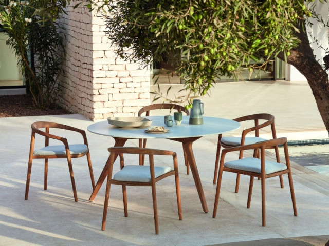 Un ensemble qui passera de la terrasse à la cuisine sans problème