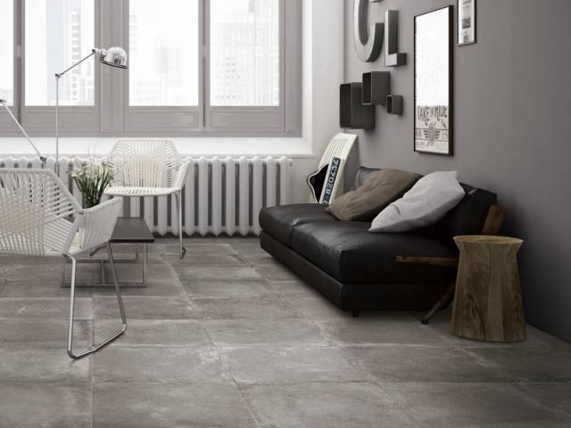 Carrelage sol et mur gris cendre effet béton Harlem, Leroy Merlin, prix : 34,95 &euro;/m2 