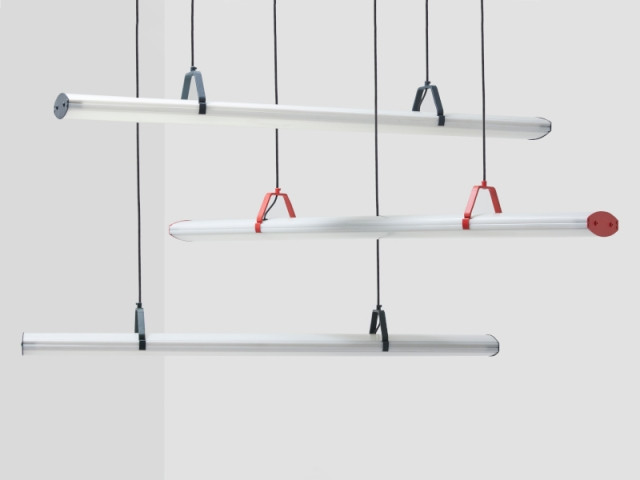 Suspensions Signal, par Studio Monsieur, mise à prix : 150 &euro; l'une