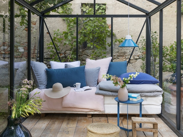 Du Classic Blue en petites touches déco