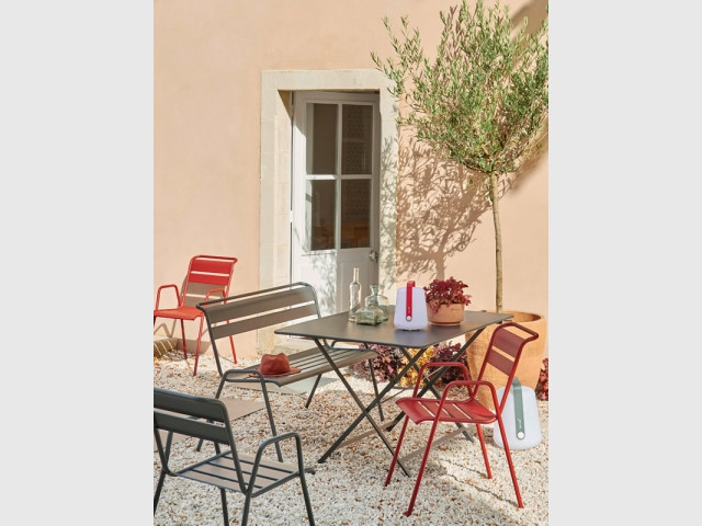 Mobilier de jardin : osez la couleur !