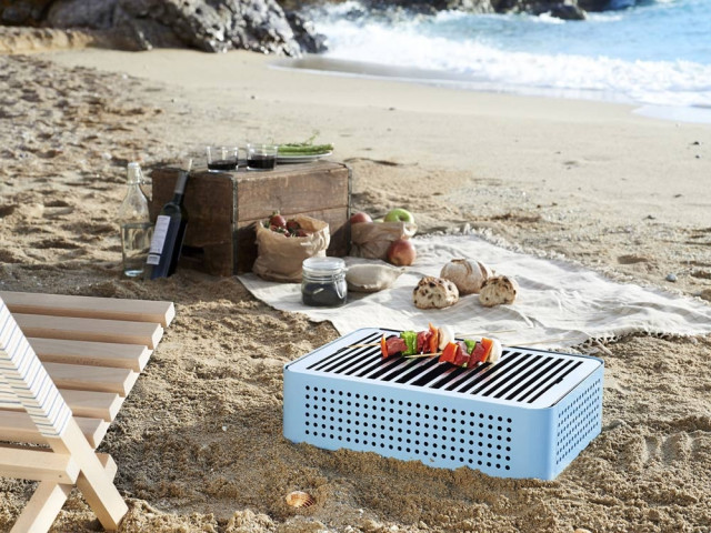 Barbecue portable Mon Oncle, RS Barcelone chez Made in design by Printemps, prix : 270 &euro; 