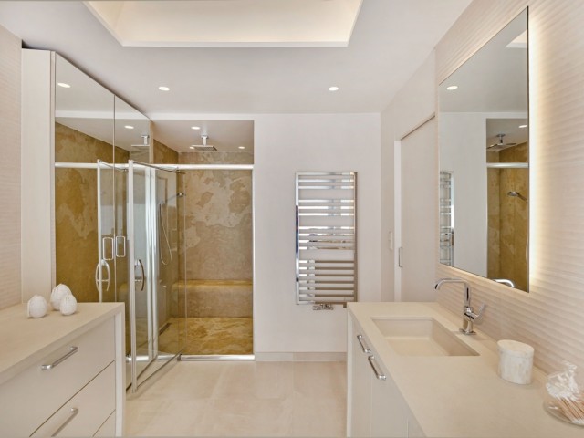 Une salle de bains digne d'une luxueuse suite