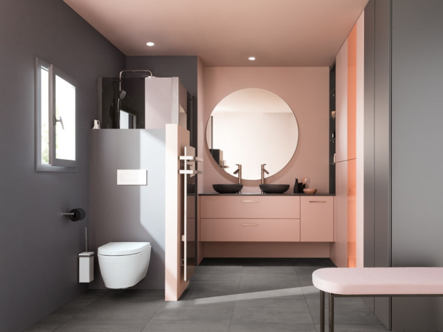 Une demi cloison pour isoler les toilettes