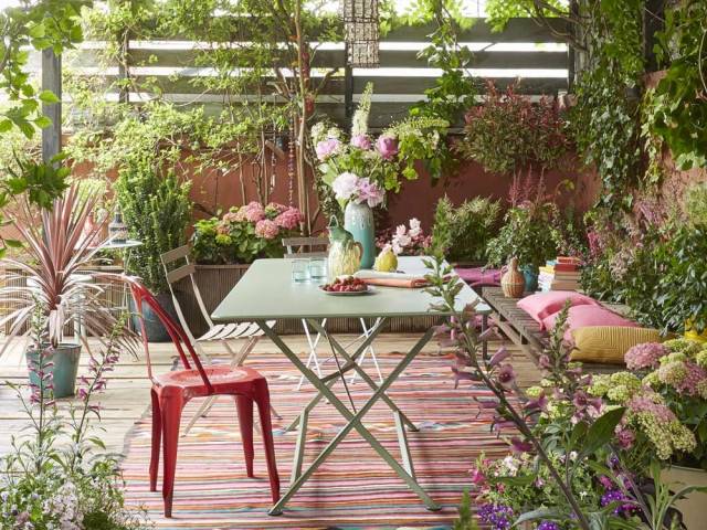 Végétaliser sa terrasse pour en faire un petit coin de verdure