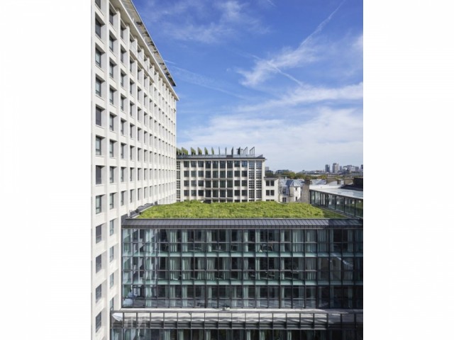 Des nombreuses toitures végétalisées - Projet Morland (IVème arrondissement de Paris)