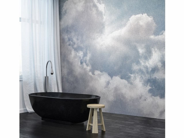 Du papier peint nuages dans la salle de bains